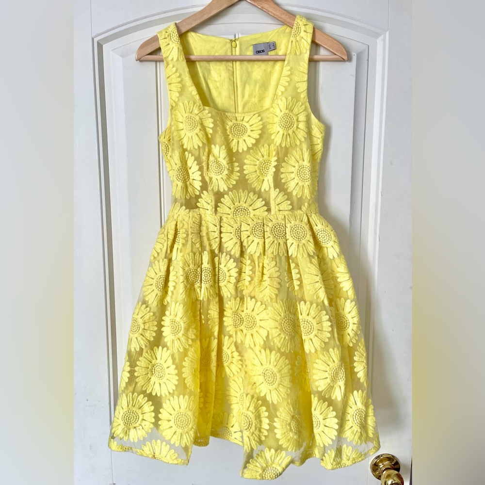 Asos yellow eyelet flowered mini dress - women’s UK size 6, US 2